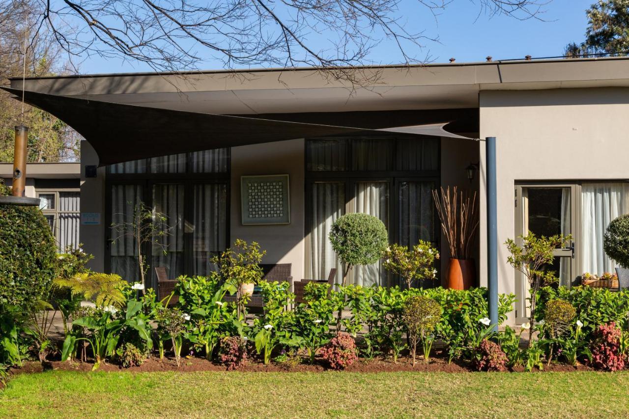Glen Maine Guest House Pretoria-Noord エクステリア 写真
