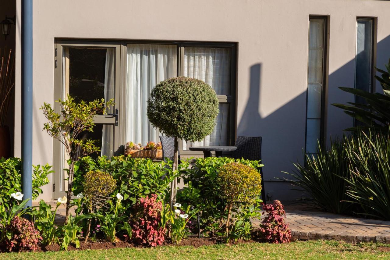 Glen Maine Guest House Pretoria-Noord エクステリア 写真
