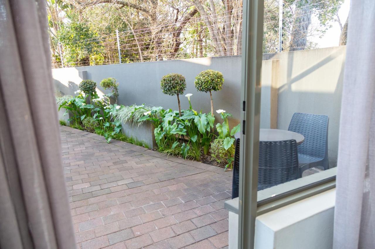 Glen Maine Guest House Pretoria-Noord エクステリア 写真